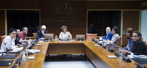 Constituida en el Parlamento Vasco la Ponencia sobre Memoria y Convivencia en Euskadi