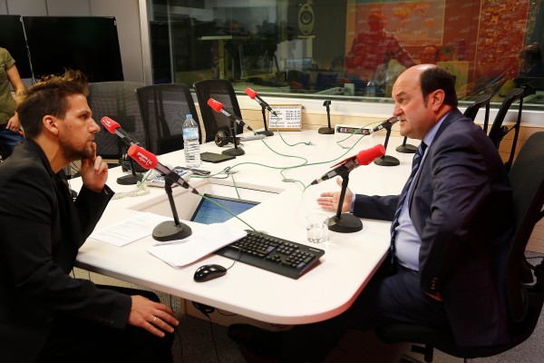 Andoni Ortuzar Radio Euskadi irratian 20170626