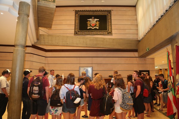 Estudiantes del Instituto Werner-von-Siemens-Gymnasium de Weißenburg, Baviera visitan Sabin Etxea