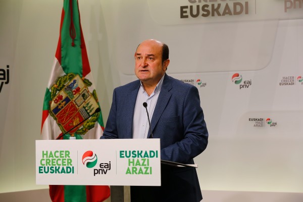 Andoni Ortuzarren adierazpenak Kataluniako egoeraz 