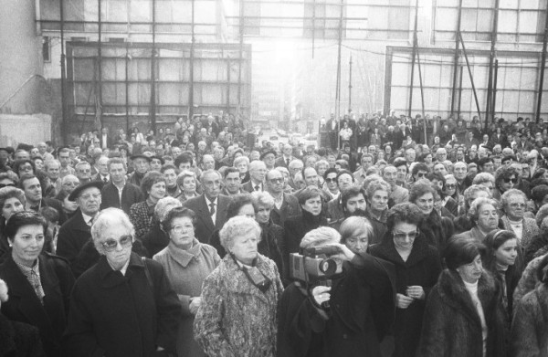 1991 La primera piedra se colocó el 13 de marzo de 1991 VIII