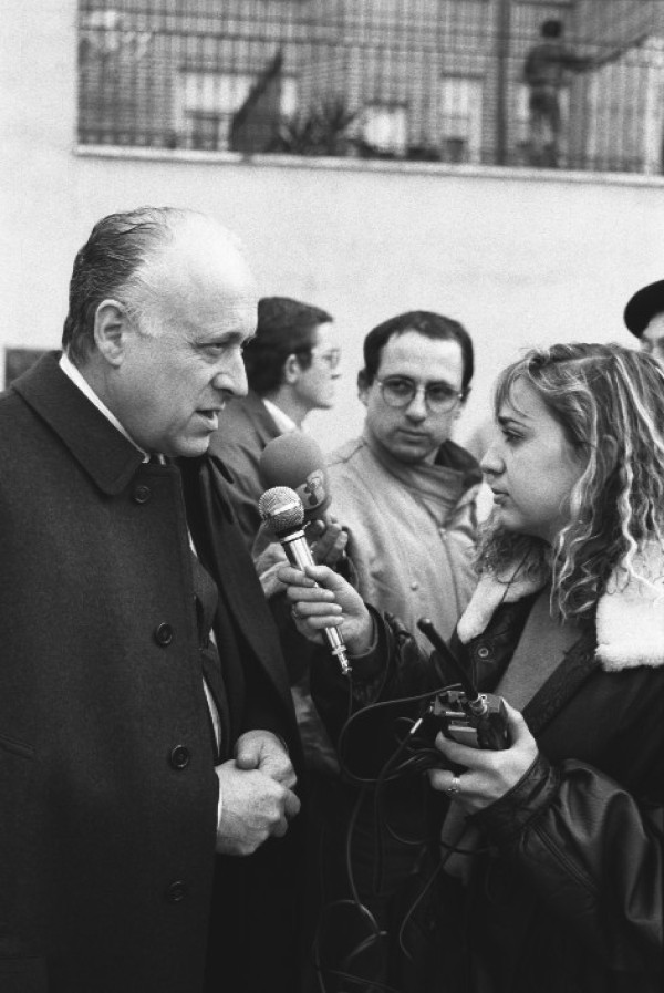 1991 La primera piedra se colocó el 13 de marzo de 1991 IX