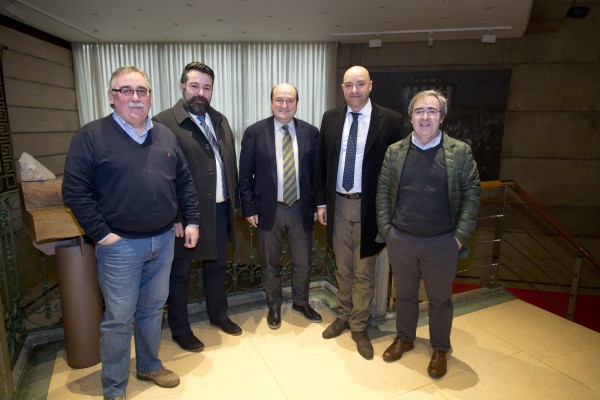 Andoni Ortuzar eta Juan Carlos Piñeiro, Compromiso por Galicia alderdiko idazkari nagusiaren arteko bilera