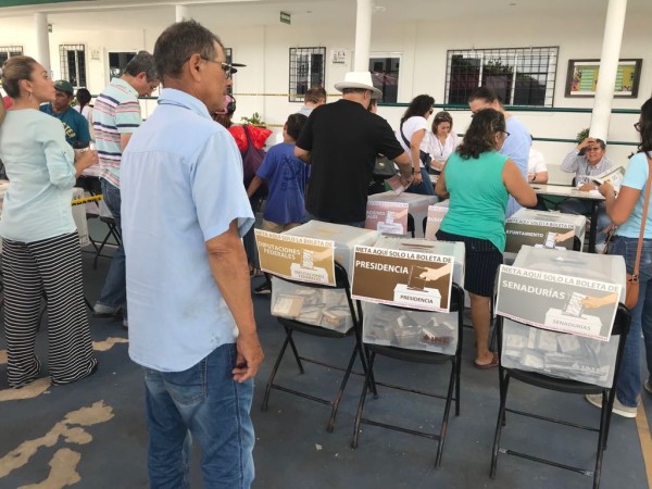 El burukide Mikel Burzako Burzako siguió durante el día en Puebla como observador internacional