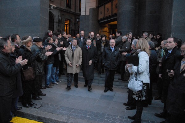 Urkullu e Ibarretxe saliendo de Sabin Etxea