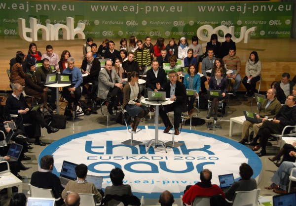 Presentación herramientas de participación de www.eaj-pnv.eu