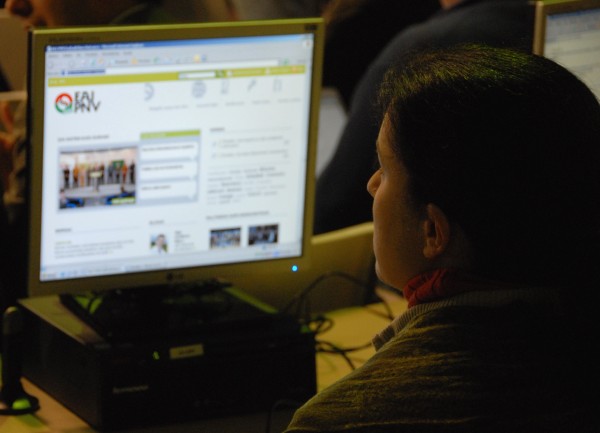 Presentación herramientas de participación de www.eaj-pnv.eu