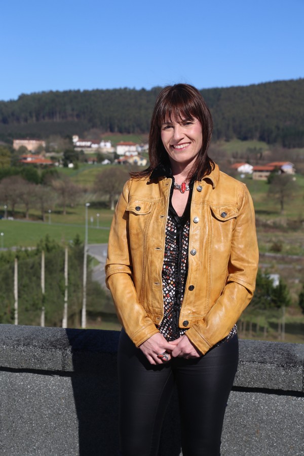 Esther Apraiz Fernández de la Peña - Derio