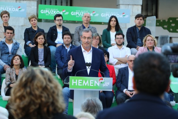 Mitina Azpeitia. Amaia Etxebarria, Markel Olano, Joseba Egibar, Izaskun Bilbao Barandica