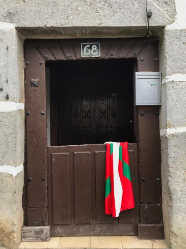 Aberri Eguna 2020 Lortuko dugu - Euskadi Aurrera - Ikurriña Etxean