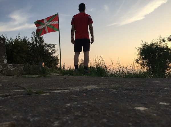 Aberri Eguna 2020 Lortuko dugu - Euskadi Aurrera - Ikurriña Etxean