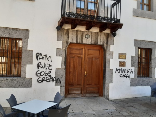 Pintadas en batzokis Bizkaia 20200526 Arrankudiaga