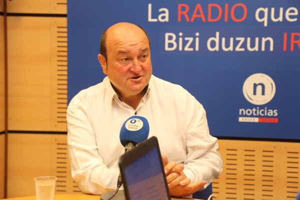 Andoni Ortuzar Onda vasca Irratian