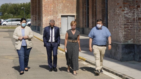 Industriari buruzko ekitaldia. Iñigo Urkullu, Arantxa Tapia.