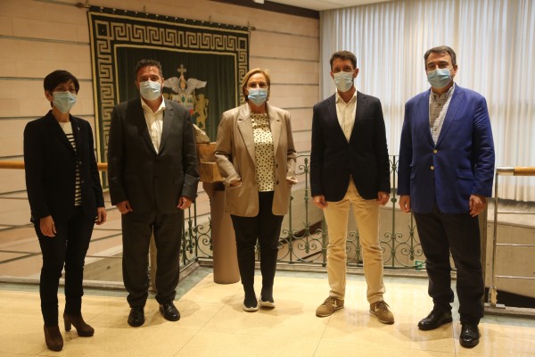 Itxaso Atutxa, Aitor Esteban, Estefanía Beltrán de Heredia, Antoni Amengual eta Tolo Gili