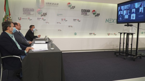 Andoni Ortuzar se reúne con Juan Guaidó