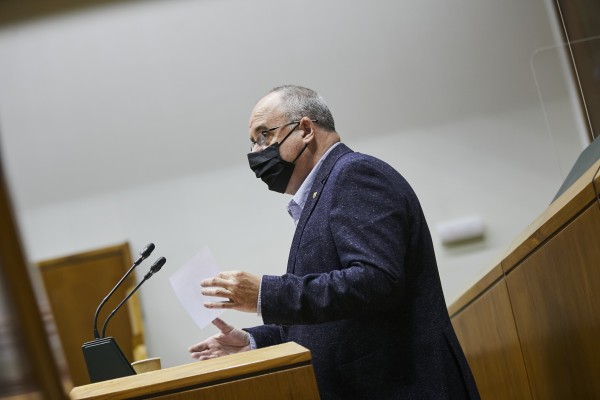 Pleno Ordinario en el Parlamento Vasco (15-04-2021) 