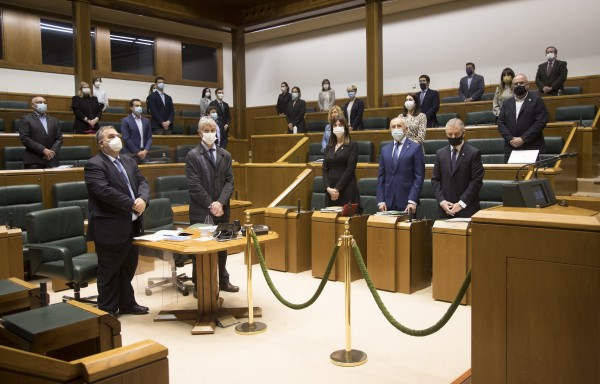 Pleno Ordinario en el Parlamento Vasco (29-04-2021) 