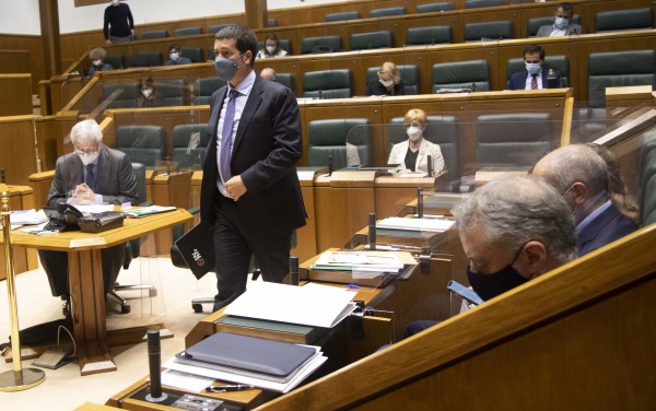 Pleno Ordinario en el Parlamento Vasco (13-05-2021) 