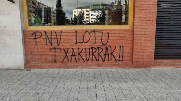 Pintadas en Batzoki de Gasteiz Erdialde y Amurrio