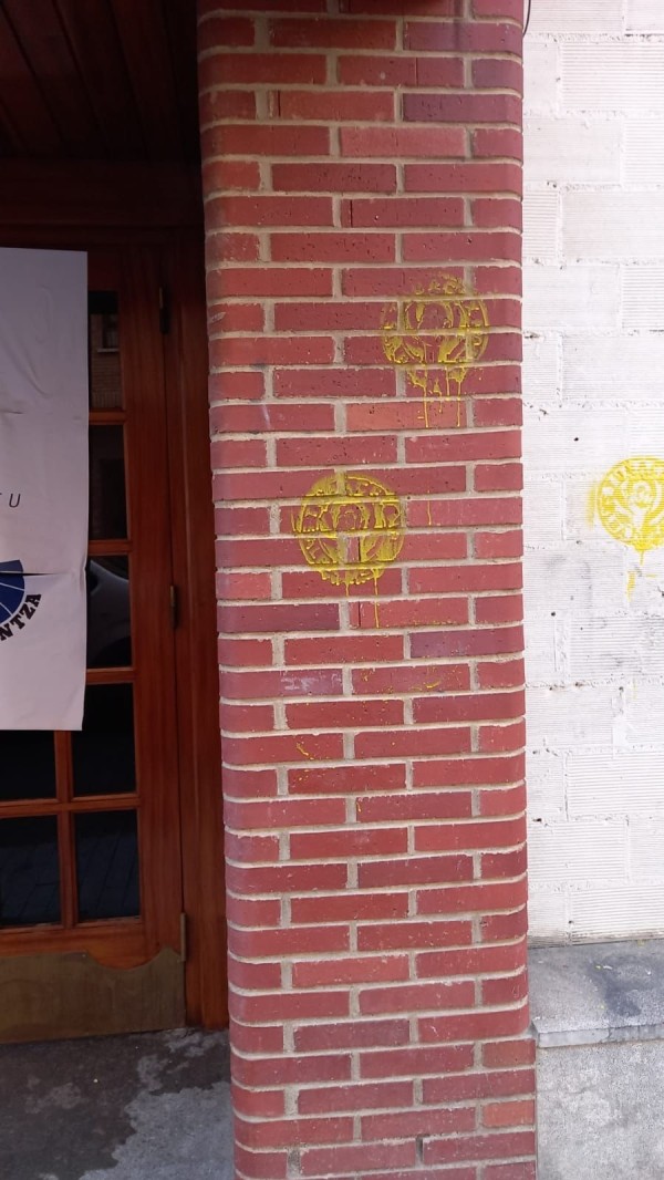 Pintadas en Batzoki de Gasteiz Erdialde y Amurrio