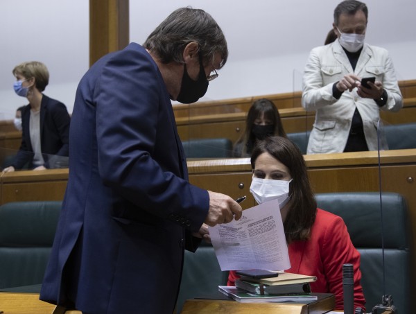 Pleno Ordinario en el Parlamento Vasco (24-06-2021)