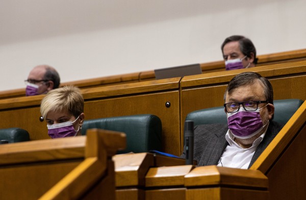 Pleno Ordinario en el Parlamento Vasco (25-11-2021)