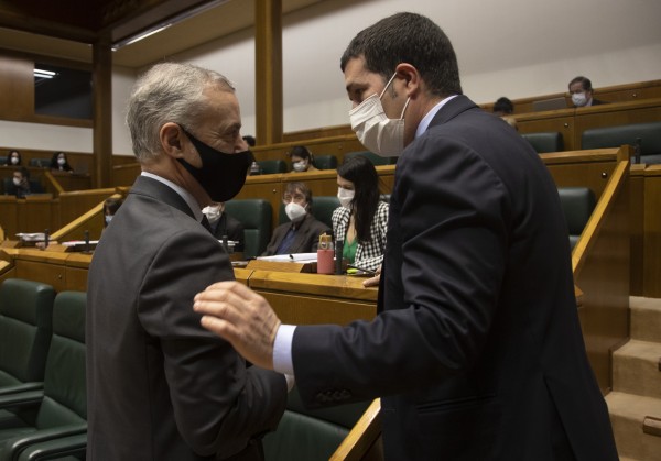 Pleno Ordinario en el Parlamento Vasco (10-3-2022) 