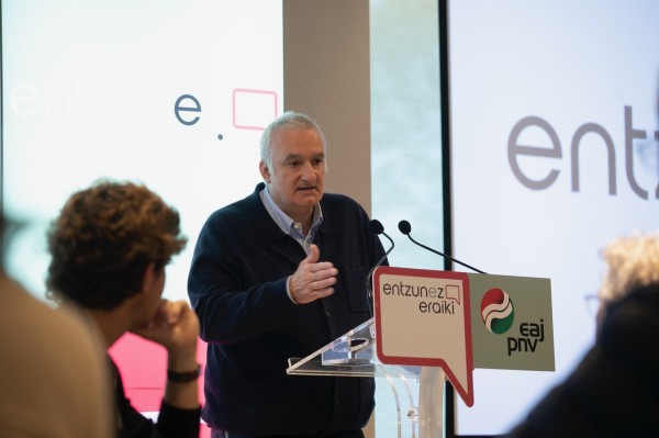 Entzunez Eraiki