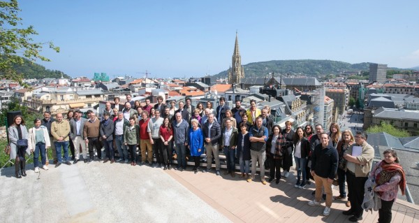 Entzunez Eraiki - Donostia