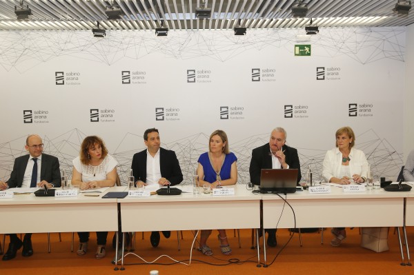  Entzunez Eraiki - Los retos de futuro del sistema institucional vasco