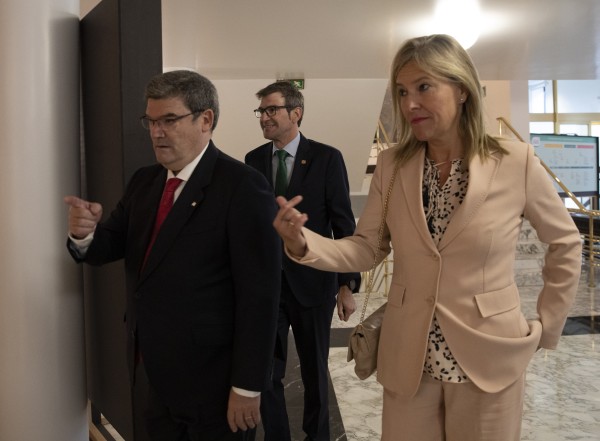 Politika orokorrari buruzko eztabaida