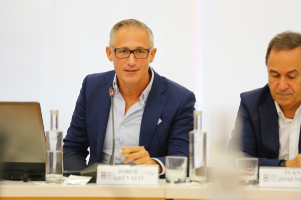 Entzunez Eraiki - El futuro del trabajo 