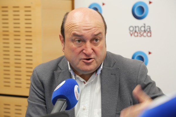Andoni Ortuzar Onda Vasca irratian