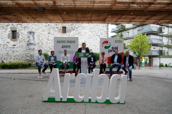 Encuentro de las candidaturas de Aiara