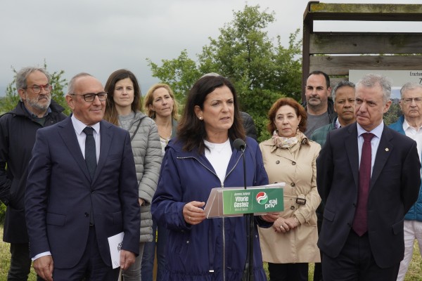 28-M Ciudad verde de la industria Artolazabal, González, Suso, Tapia, Urkullu