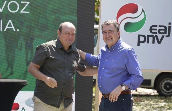 23-J Mikel Legarda, Almudena Otaola, Aitor Esteban, Andoni Ortuzar - Zaramaga