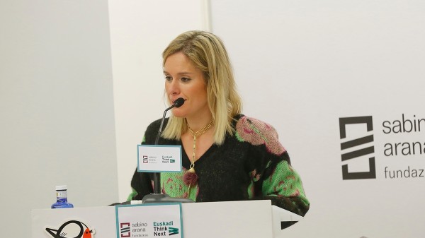 Euskadi Think Next - Politika eta komunikabideak