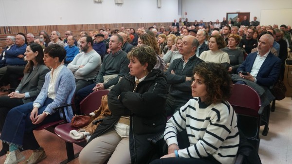 20240304 Imanol Pradales Zarautzen