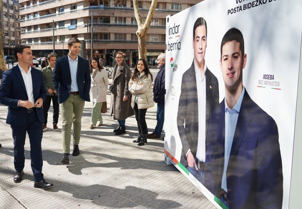 Imanol Pradales Joseba Diez Antxustegi - Vitoria Gasteiz