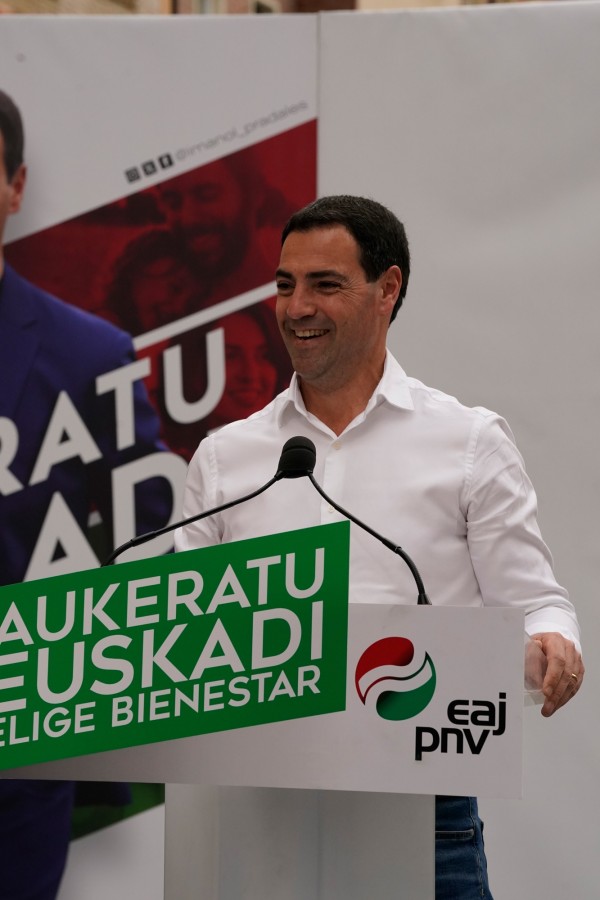 21-A Mitin Vitoria Gasteiz - Imanol Pradales, Joseba Diez Antxustegi, Nerea Melgosa