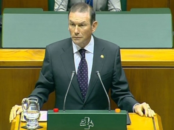 Ibarretxe Legebiltzarrean III