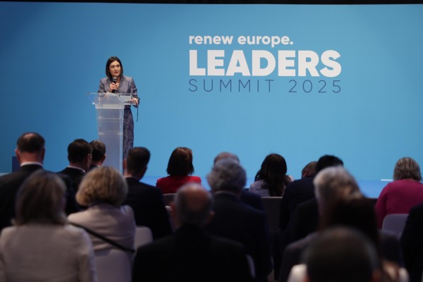 Oihane Agirregoitia Renew Europeko liderren goi-bileran Bruselan Oihane Agirregoitia Renew Europeko liderren goi-bileran Bruselan