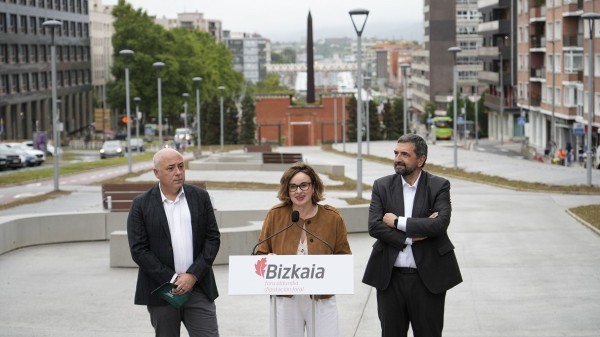 Leioako bulebar berrira bisita