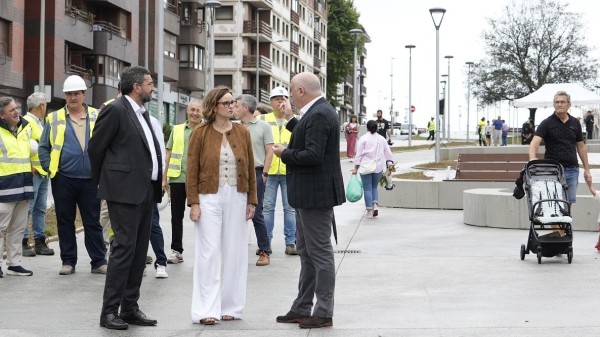 Leioako bulebar berrira bisita