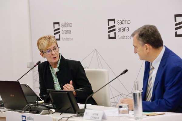 Aitor Esteban y Arantxa Tapia en SAF - Seminario sobre la Ley de Secretos Oficiales