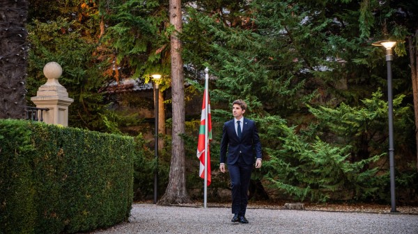 Jon Insausti eta Imanol Pradales bilera