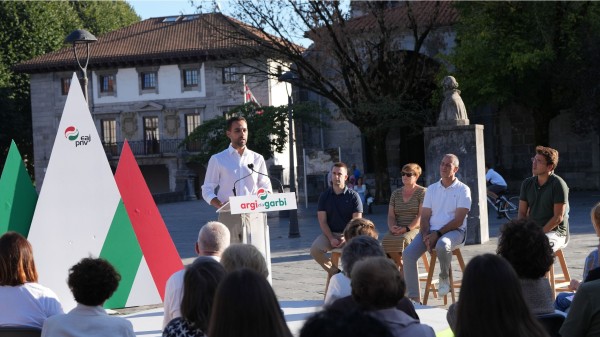 Mikel Urdangarin alkategaiaren aurkezpena