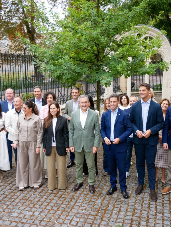 2026 09 16 Talde parlamentarioaren bilera Aitor Esteban eta Imanol Pradales Lehendakariarekin