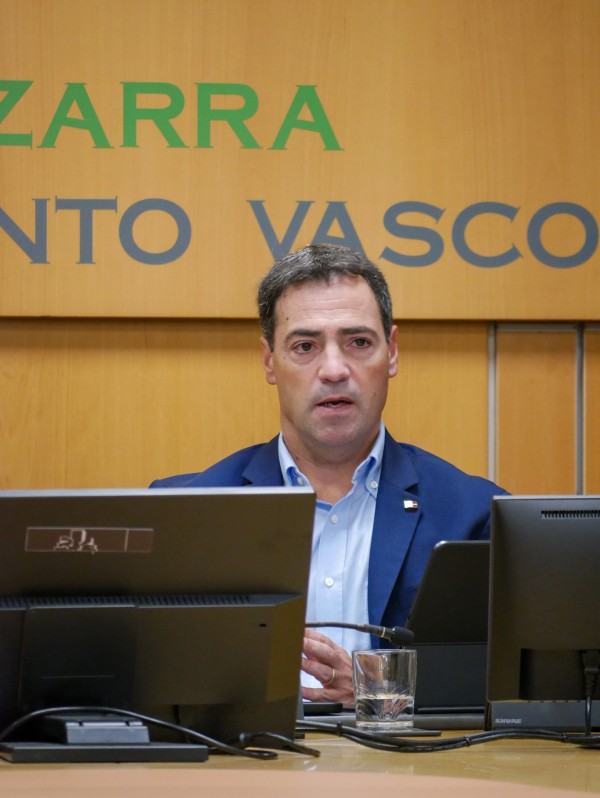 2026 09 16 Talde parlamentarioaren bilera Aitor Esteban eta Imanol Pradales Lehendakariarekin
